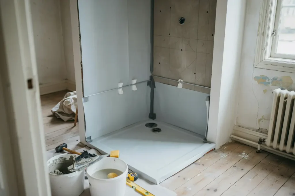 badrumsrenovering i villa r tt t tskikt realistisk budget och vanliga misstag att undvika